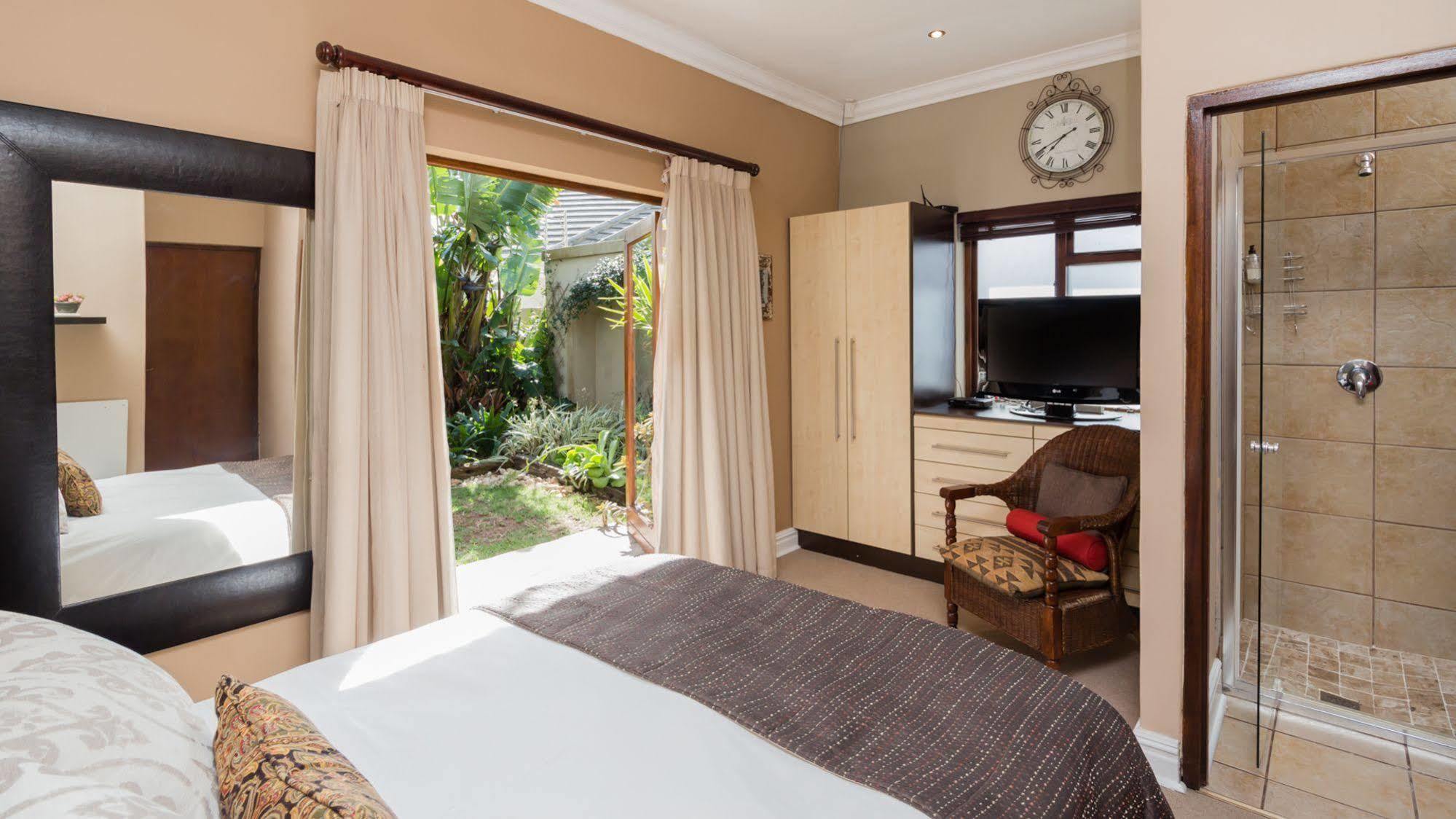 Manor 38 Hotell Port Elizabeth Exteriör bild
