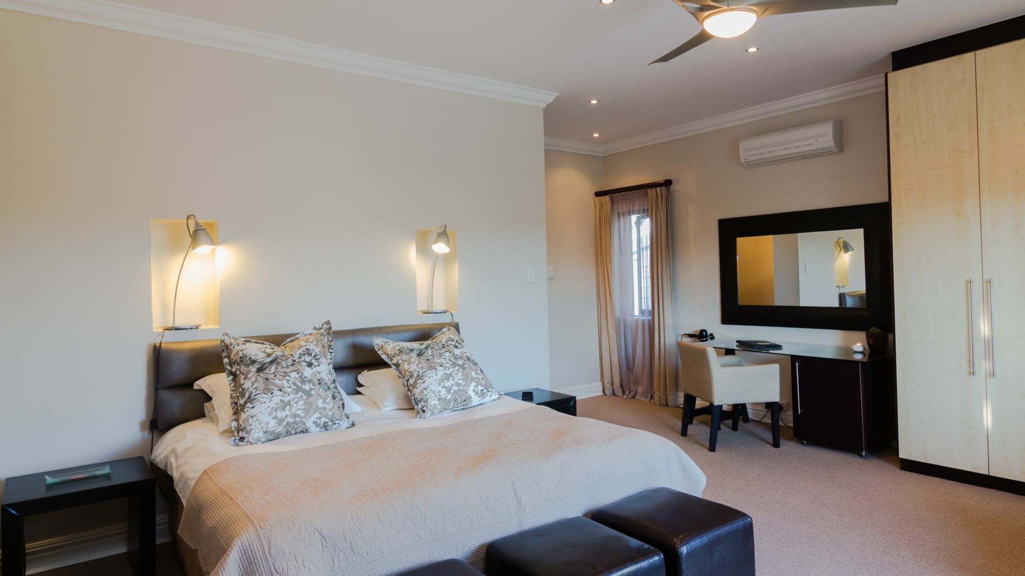 Manor 38 Hotell Port Elizabeth Exteriör bild